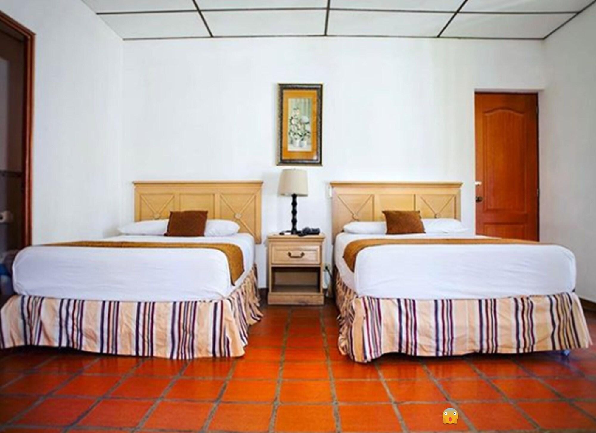 Costa del Sol Hotel Pacific Paradise מראה חיצוני תמונה